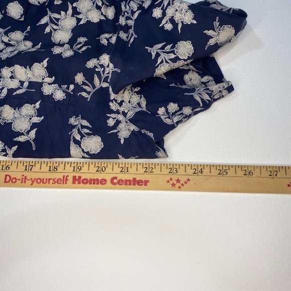 Chaus New York Women’s Blouse Size 6 Floral Casual Button Up Short Sleeve Blouse - Picture 5 of 8